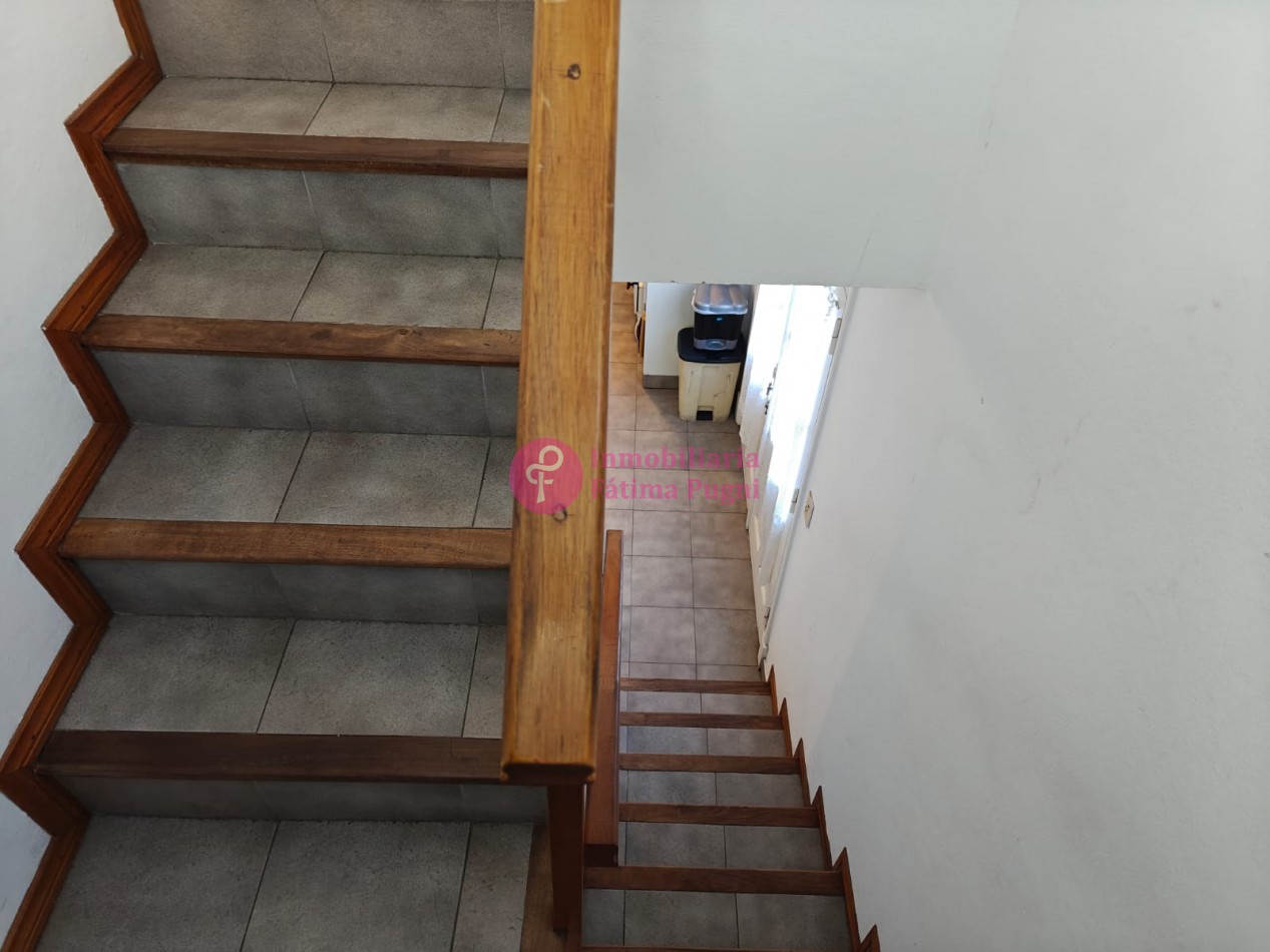 Dorrego y Berutti- La Perla- Casa 4 ambientes , jardin y parque -