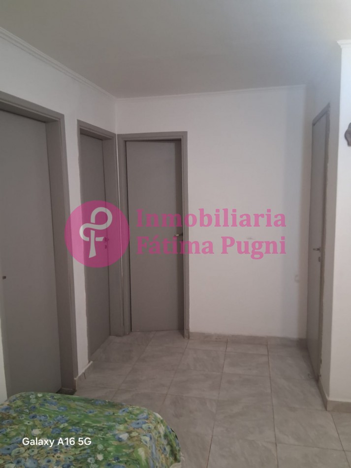 Salta casi Balcarce. Departamento 2 1/2 ambientes lateral 1°piso por escaleras