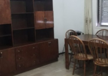 Tucuman esquina Brown. Departamento 2 ambientes a la calle