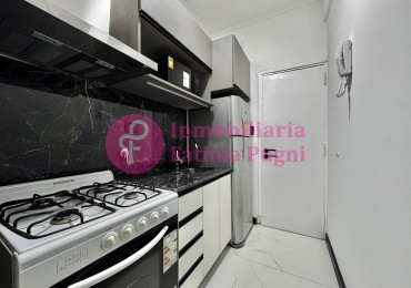 Corrientes 2025 - Piso 2 - Departamento 2 ambientes externo - Impecable