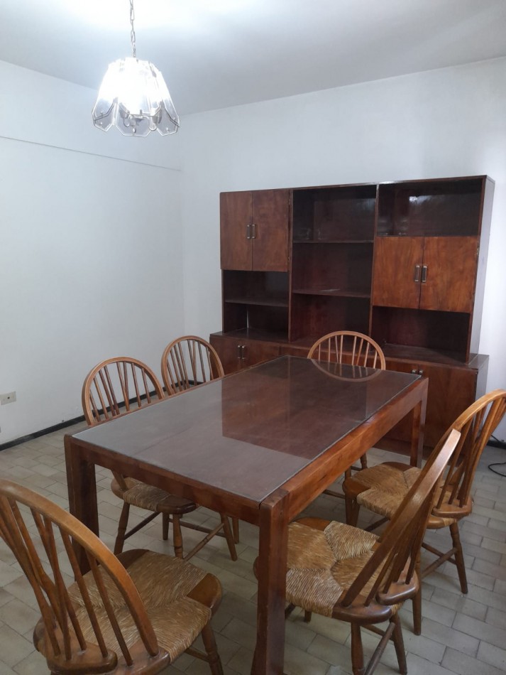 Tucuman esquina Brown. Depto 2 ambientes a la calle- Se vende con Renta
