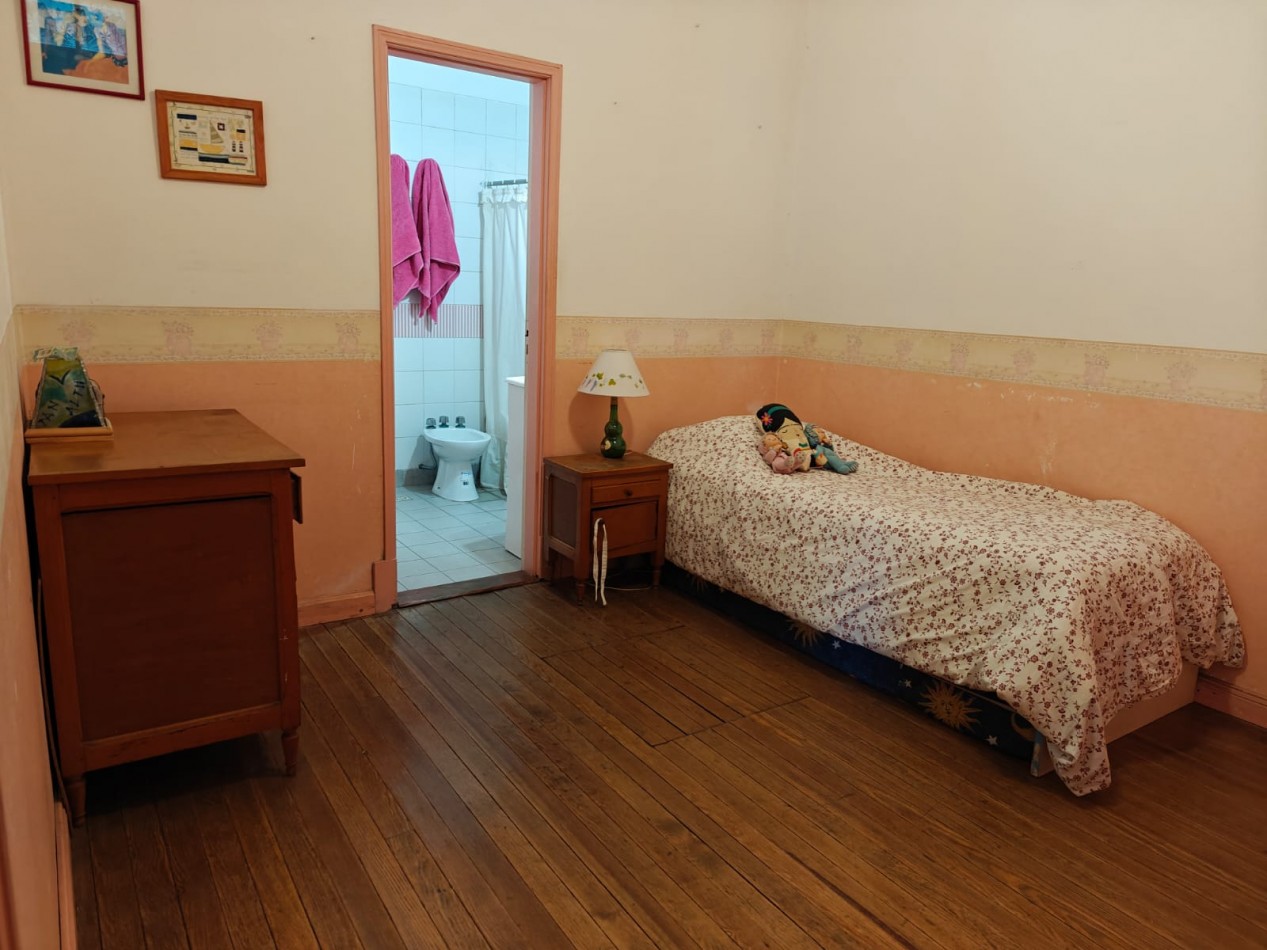 Dorrego y Berutti- La Perla- Casa 4 ambientes , jardin y parque -