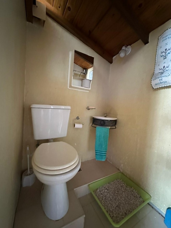 Chalet 3 ambientes con parque . Totalmente reciclado