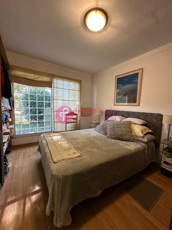 Chalet 3 ambientes con parque . Totalmente reciclado