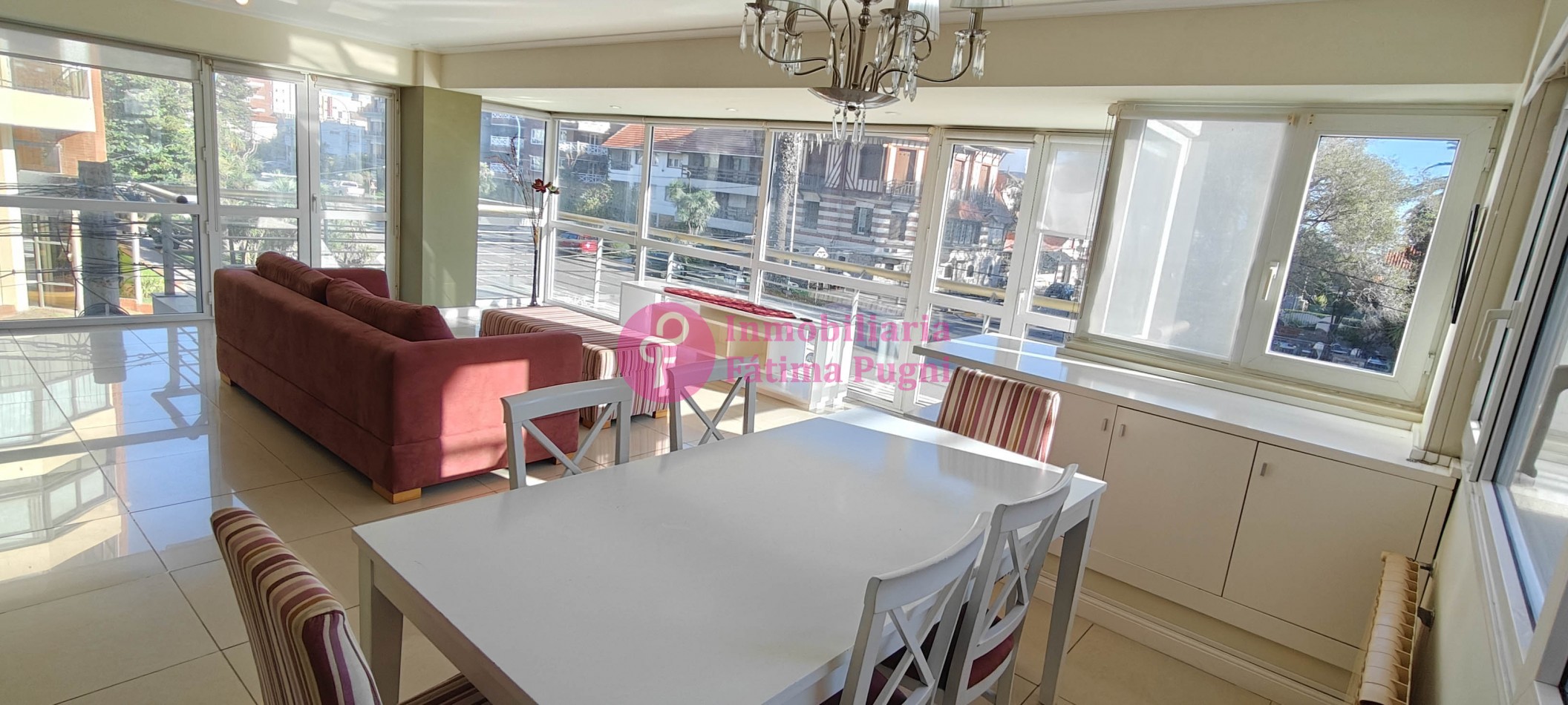 Piso 4 ambientes con cochera, amoblado. Avenida Colon 1105