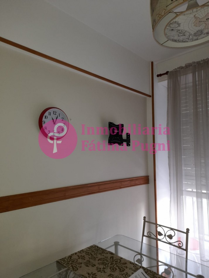 Departamento 1 ambiente a la calle con balcon- Impecable