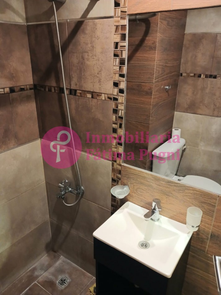 Departamento 1 ambiente a la calle con balcon- Impecable