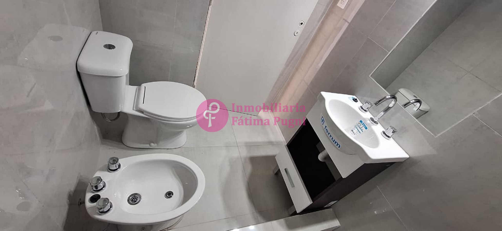 Florisbelo Acosto casi Tejedor - Casa 3 ambientes con garage y patio con Quincho- Reciclada