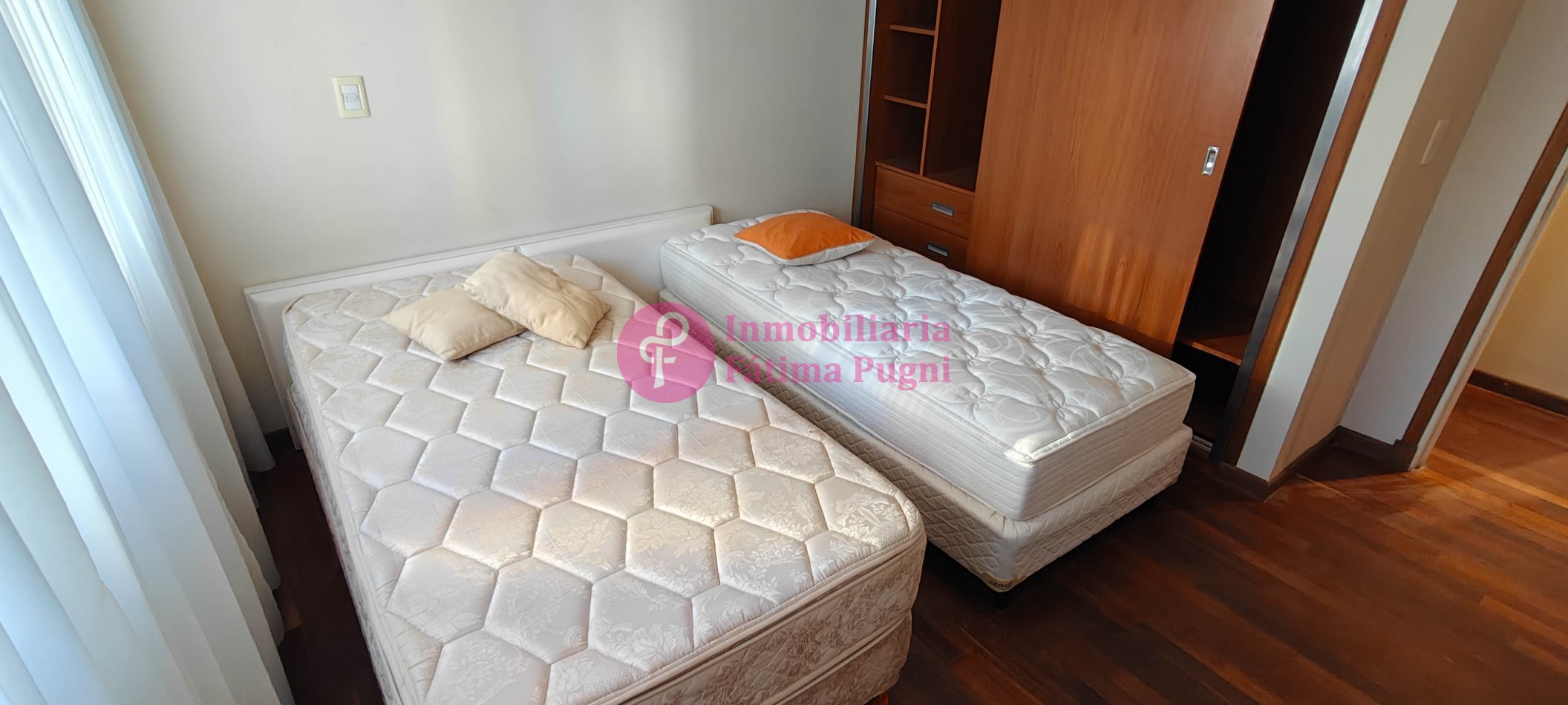 Piso 4 ambientes con cochera, amoblado. Avenida Colon 1105