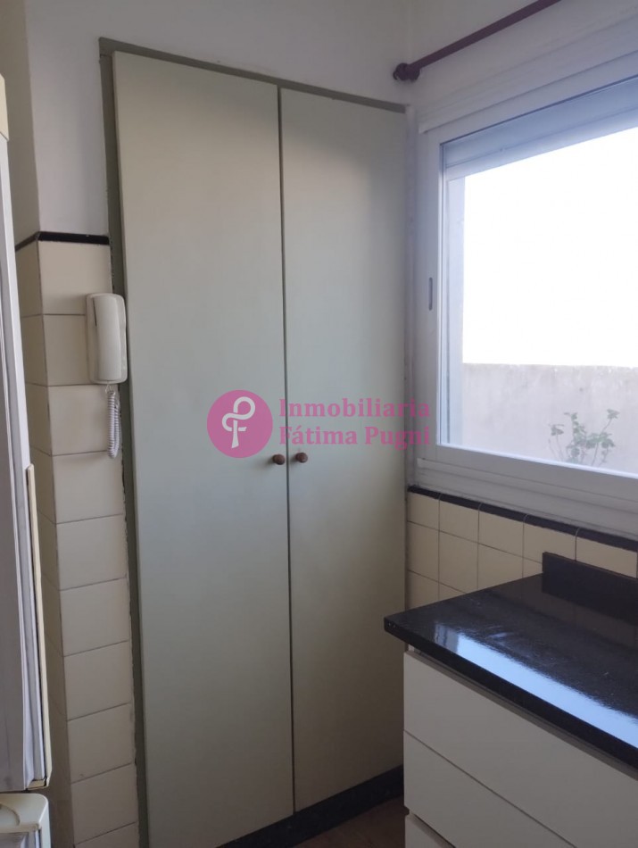 Bolivar y La Rioja- Departamento 2 ambientes- alquiler 24 meses