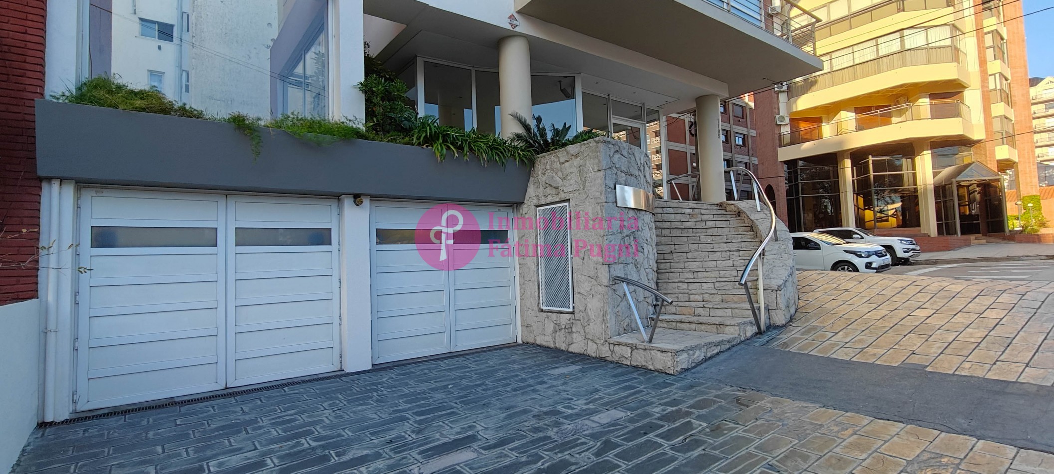 Piso 4 ambientes con cochera, amoblado. Avenida Colon 1105